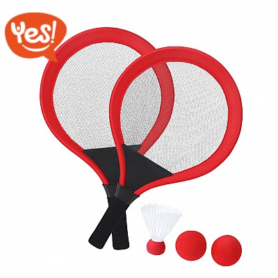 Set tennis o badminton con racchette e palline